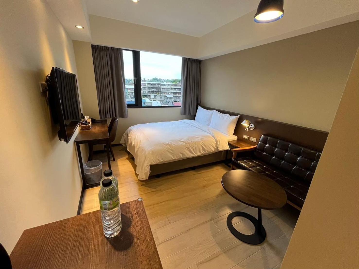 Dahua Hotel Кийлунг Екстериор снимка