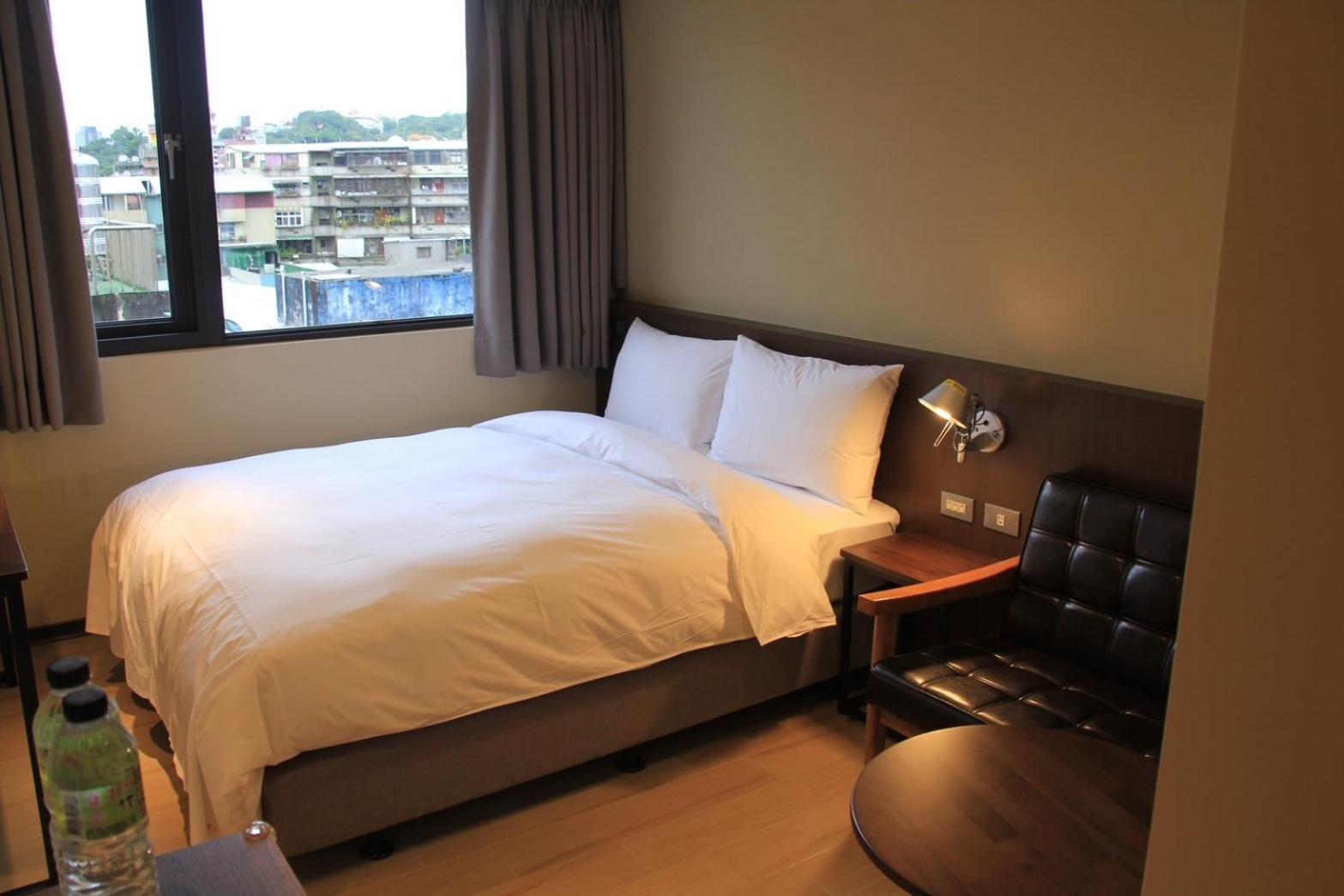 Dahua Hotel Кийлунг Екстериор снимка