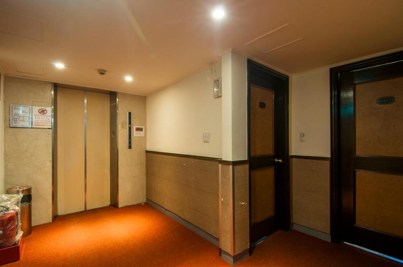 Dahua Hotel Кийлунг Екстериор снимка