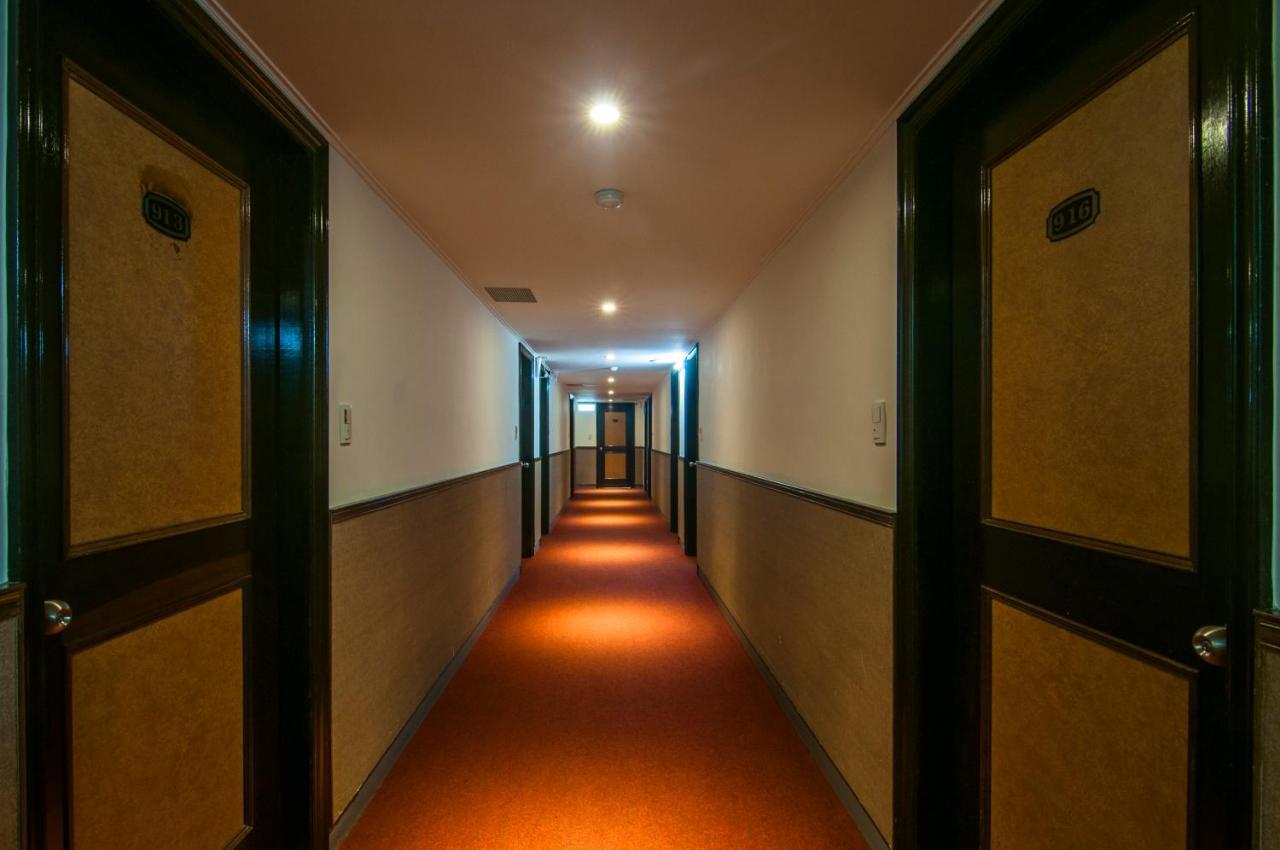 Dahua Hotel Кийлунг Екстериор снимка