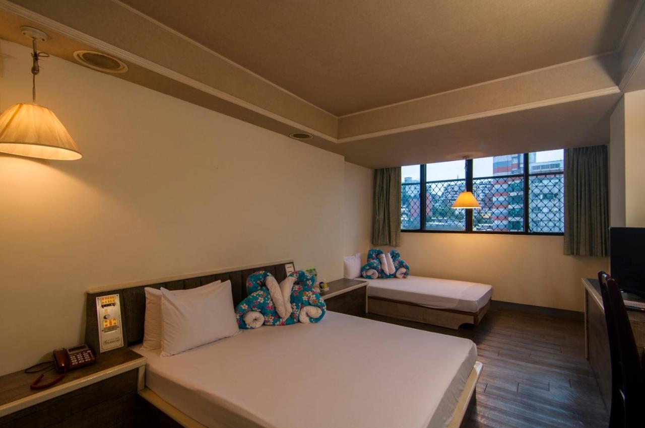 Dahua Hotel Кийлунг Екстериор снимка