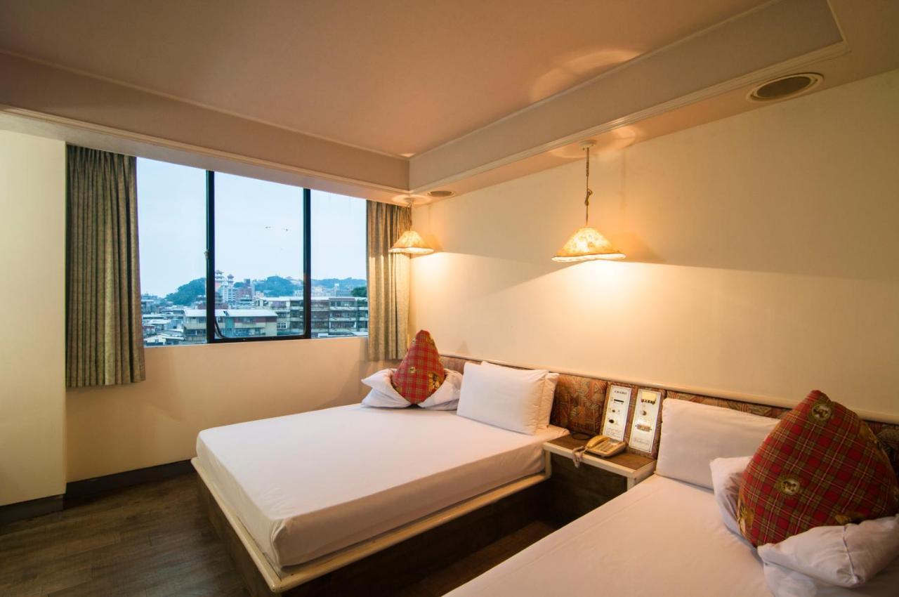 Dahua Hotel Кийлунг Екстериор снимка